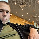 Знакомства: Макс, 19 лет, Асино