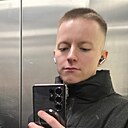 Знакомства: Денис, 23 года, Воскресенск