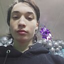 Знакомства: Максим, 18 лет, Кодино