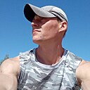 Знакомства: Максим, 31 год, Петропавловск