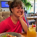 Знакомства: Лёля, 28 лет, Курганинск