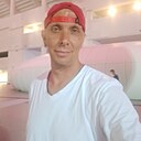 Знакомства: Артём, 41 год, Магнитогорск