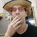 Знакомства: Эдуард, 20 лет, Волжский