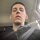 Знакомства: Виктор, 26 лет, Москва