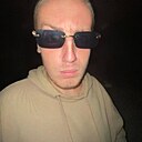 Знакомства: Юра, 18 лет, Николаев