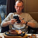 Знакомства: Виталий, 20 лет, Эльбан