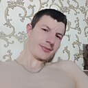 Знакомства: Максим, 21 год, Залесово