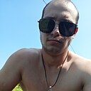 Знакомства: Андрей, 24 года, Узловая