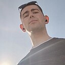 Знакомства: Александр, 24 года, Симферополь