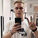 Знакомства: Владислав, 30 лет, Нижневартовск