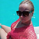 Знакомства: Елена, 32 года, Снежное