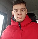 Знакомства: Максим, 21 год, Уварово