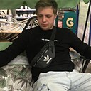 Знакомства: Максим, 23 года, Истра