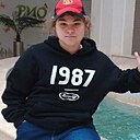 Знакомства: Карина, 19 лет, Мценск