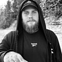 Знакомства: Сережа, 23 года, Губкинский