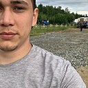 Знакомства: Игорь, 33 года, Снежное