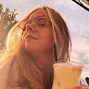 Знакомства: Evelīna, 23 года, Рига