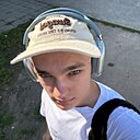 Знакомства: Максим, 19 лет, Москва