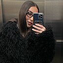 Знакомства: Виктория, 28 лет, Магнитогорск