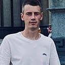 Знакомства: Антон, 24 года, Магнитогорск