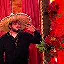 Знакомства: Тот Самый, 25 лет, Симферополь