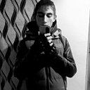 Знакомства: Толя, 18 лет, Красный Чикой