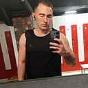 Знакомства: Алексей, 24 года, Магадан