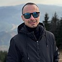 Знакомства: Alex, 35 лет, Brașov