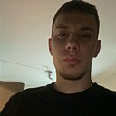 Знакомства: Максим, 21 год, Можга