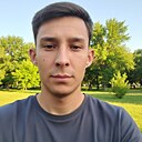 Знакомства: Денис, 22 года, Чирчик