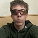 Знакомства: Макс, 18 лет, Молодечно