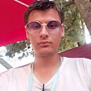 Знакомства: Павел, 21 год, Лазаревское