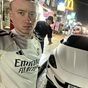 Знакомства: Виталик, 28 лет, Борисов