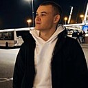 Знакомства: Юрий, 22 года, Новосибирск