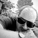 Знакомства: Евгений, 32 года, Усть-Каменогорск