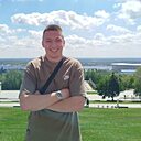 Знакомства: Svyatoslav, 18 лет, Алчевск