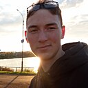 Знакомства: Антон, 19 лет, Красный Сулин