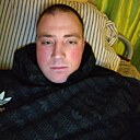 Знакомства: Максим, 23 года, Поварово