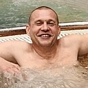 Знакомства: Максим, 70 лет, Омск