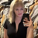 Знакомства: Адель, 26 лет, Брянск