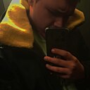 Знакомства: Илья, 21 год, Псков