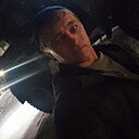 Знакомства: Виктор, 32 года, Братск