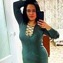 Знакомства: Полина, 27 лет, Томск