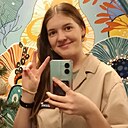 Знакомства: Полина, 21 год, Екатеринбург