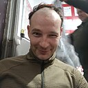 Знакомства: Артём, 25 лет, Адлер