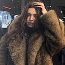 Знакомства: Виктория, 18 лет, Санкт-Петербург