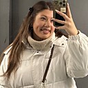 Знакомства: Настя, 22 года, Бишкек