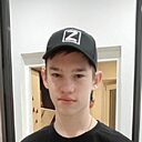 Знакомства: Ярослав, 18 лет, Сургут