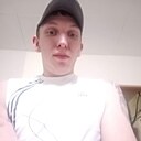 Знакомства: Иван, 25 лет, Кормиловка