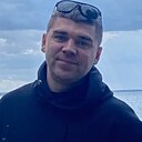 Знакомства: Виктор, 31 год, Воложин